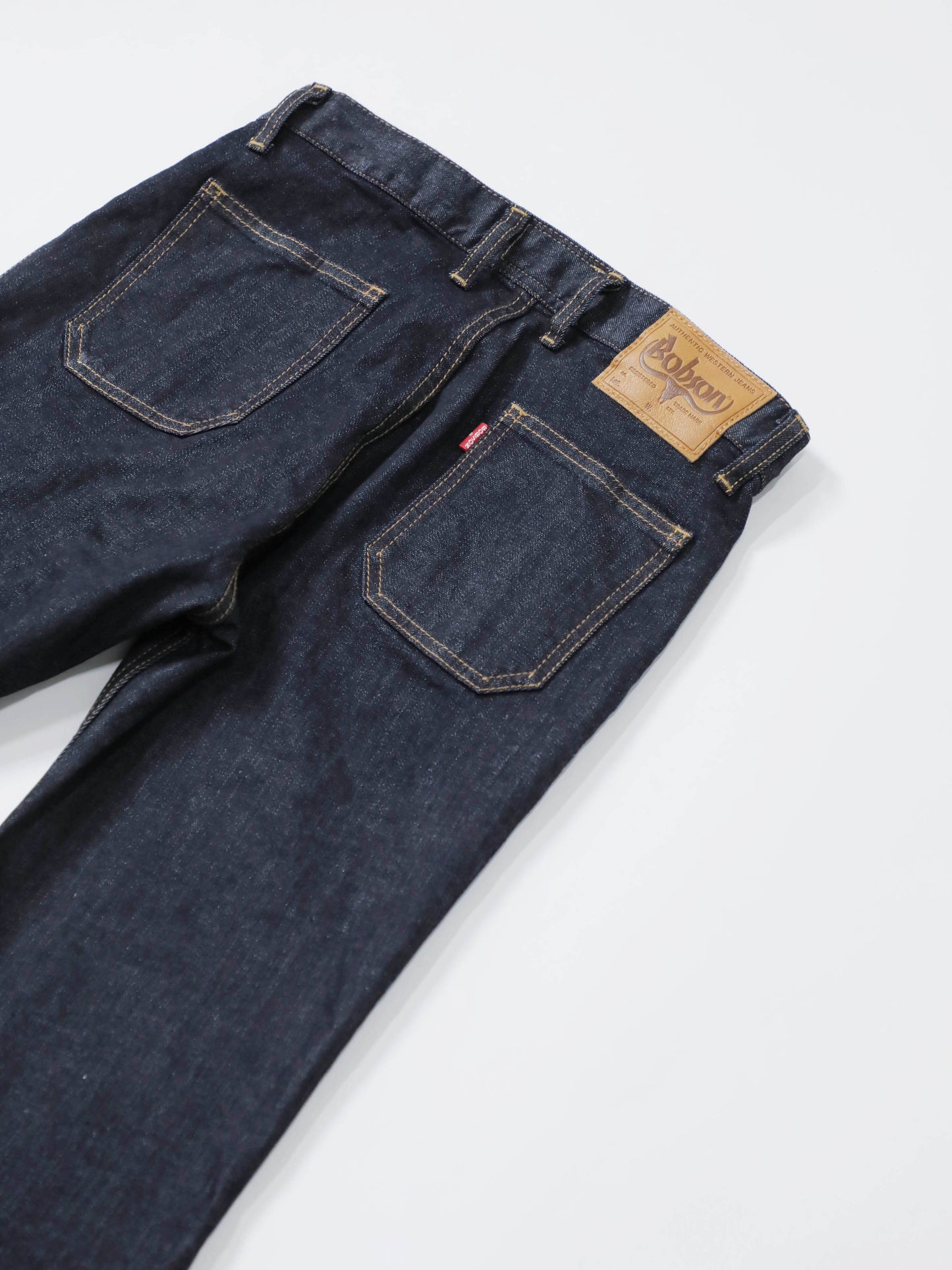 BOBSON | ボブソン | 岡山デニム | ストレッチジーンズ | ジーンズコーデ | カラーバリエーション | 高品質 | ブーツカット | ユニセックス | メンズベルボトム | パンタロン | 1980年代ファッション | 1970年代ファッション | オシャレ上級者 | 足長効果 | ベルボトムジーンズ | ビンテージ加工 | ヴィンテージ加工 | フレアパンツ | バギー | 550型 | レトロ