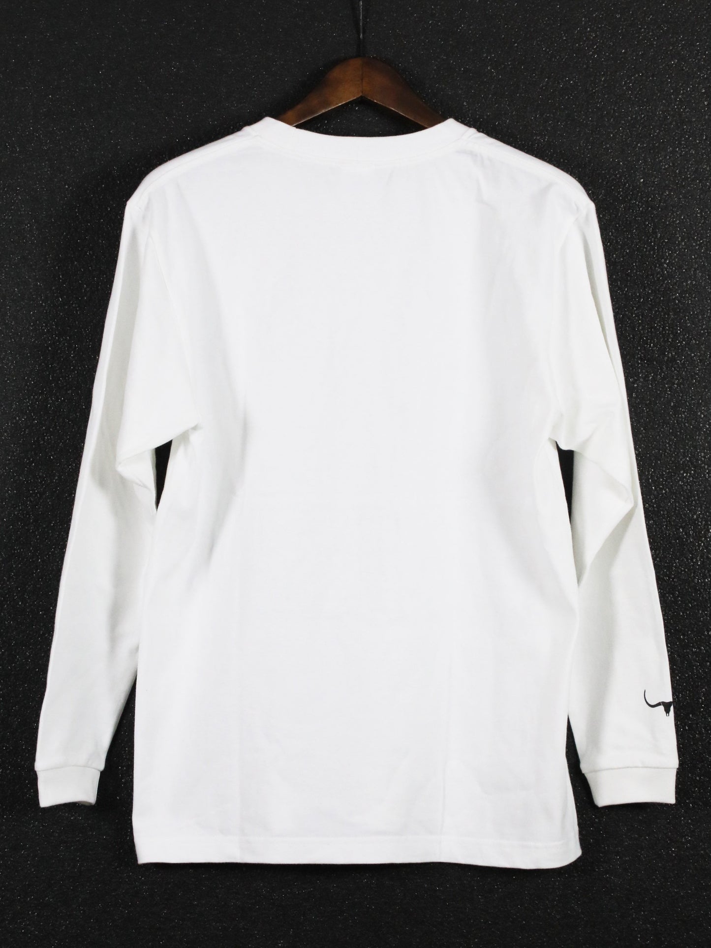 BOBSON | ボブソン | プリントTシャツ | キャトル | スポーツ | ジーンズ | メンズコーデ | 黒T | レディスコーデ | ユニセックス BOBSON | ボブソン | プリントTシャツ | キャトル | スポーツ | デニム | メンズコーデ | レディスコーデ | ユニセックス | ジーンズコーデ | ベーシックロンT