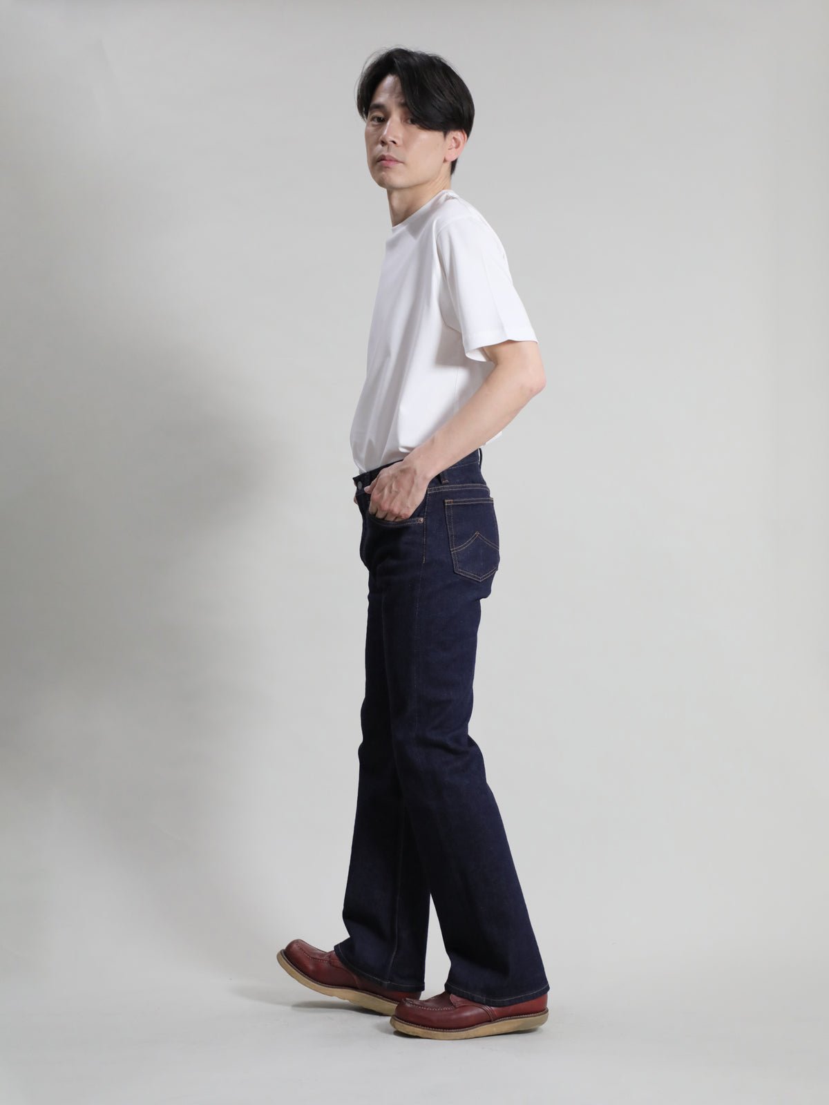 12.5oz Bell-bottom jeans, one-washed/unisex