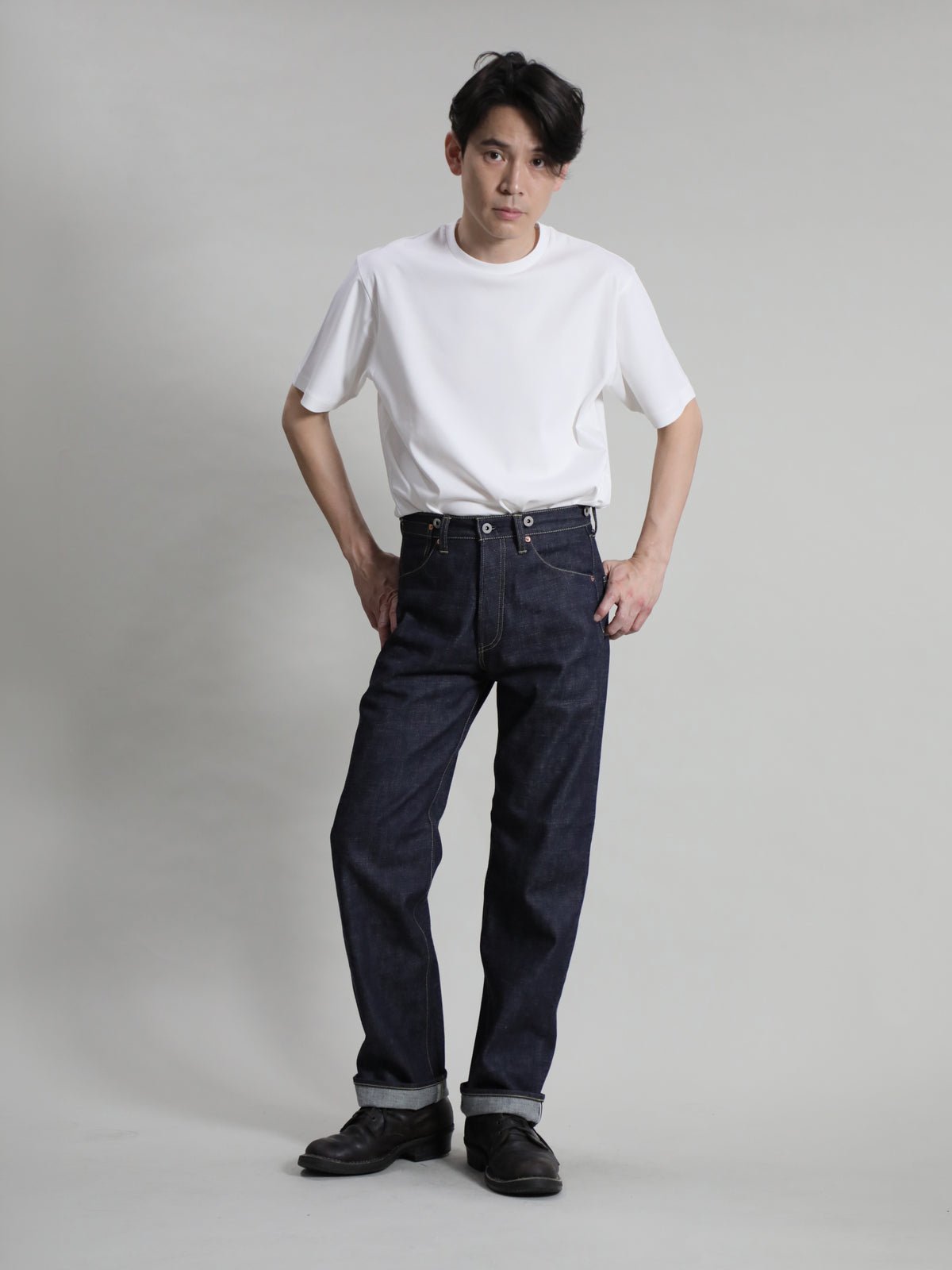 B-1969-XX-RR2011-004 Rigid Cinch buckle Jeans made with Selvedge denim from Okayama