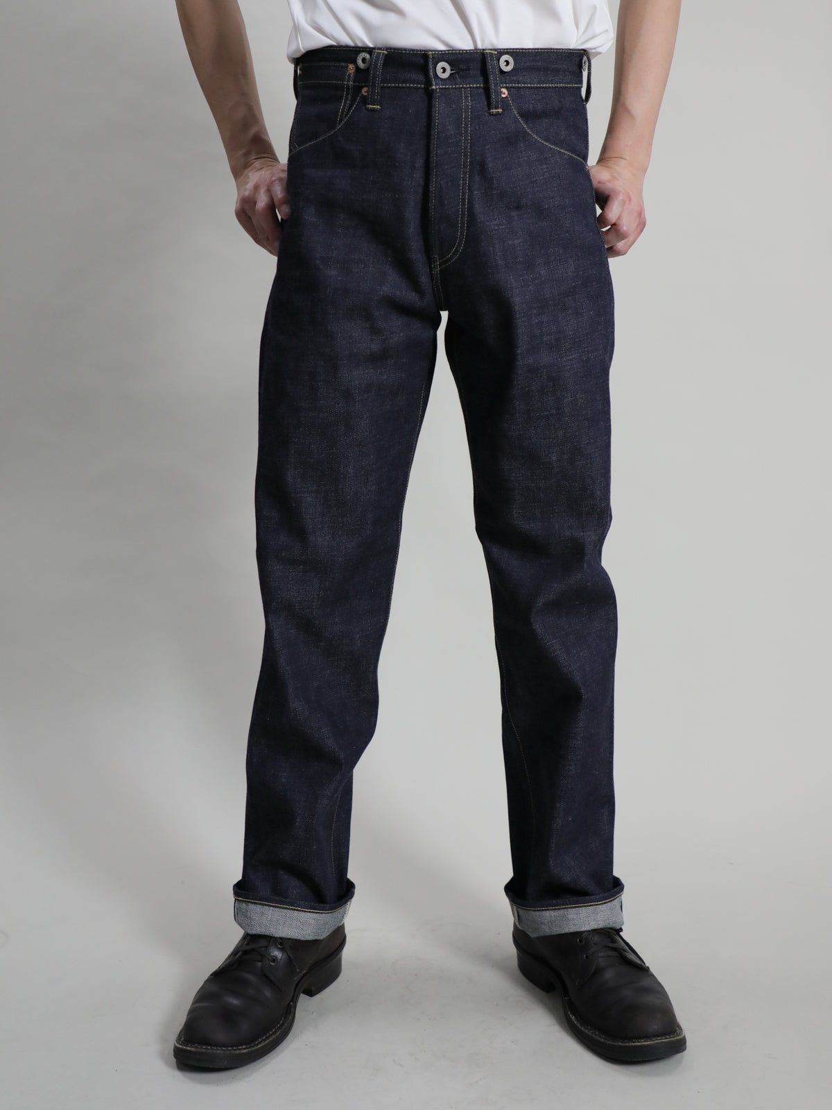 B-1969-XX-RR2011-004 Rigid Cinch buckle Jeans made with Selvedge denim from Okayama