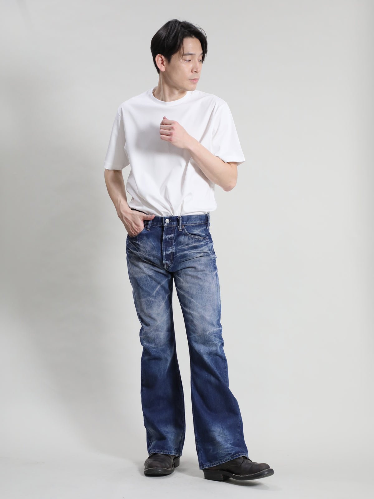 B-1969-XX-F-970 Used-Washed Flare Jeans made with Selvedge Denim from Okayama