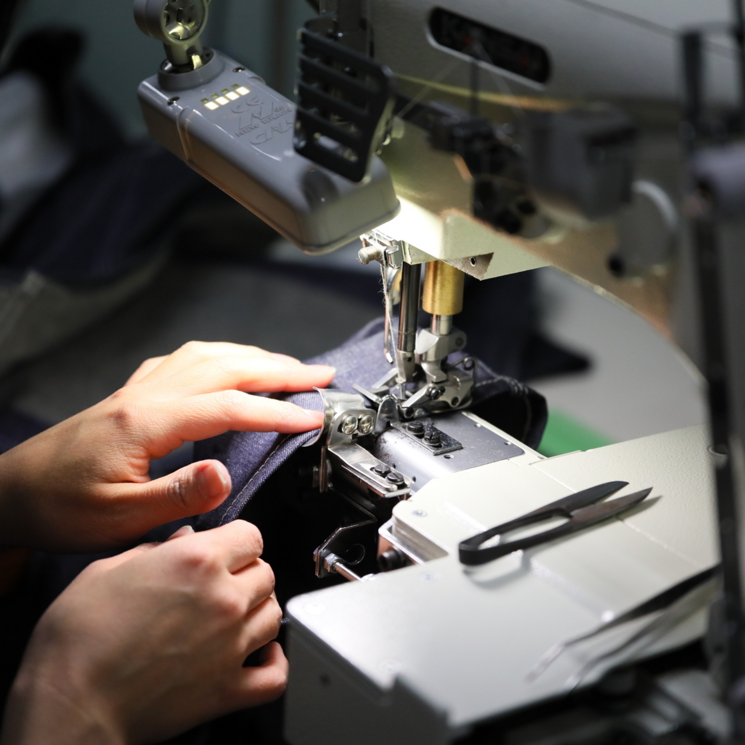 日本の職人による自社工場一貫生産