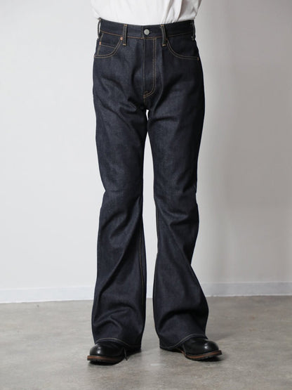 B-1969-XX-F-004 Flare Jeans Rigid, made with Selvedge Denim from Okayama – FLARE SELVEDGE DENIM RIGID, made in Okayama.
