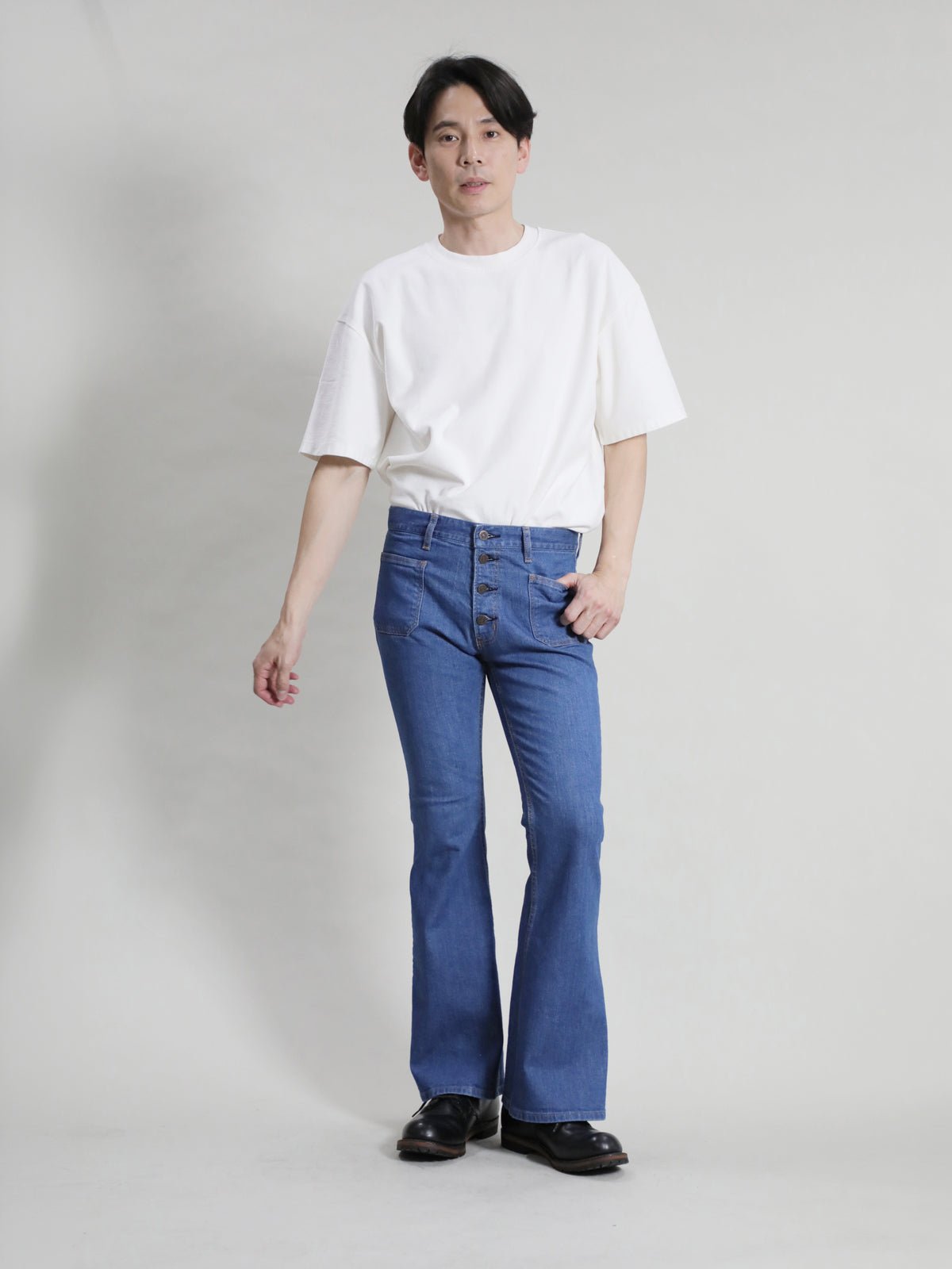 12.5oz Patch Pocket Bell Bottom Jeans 1970s Revival Model Retro Bleached Color/Unisex