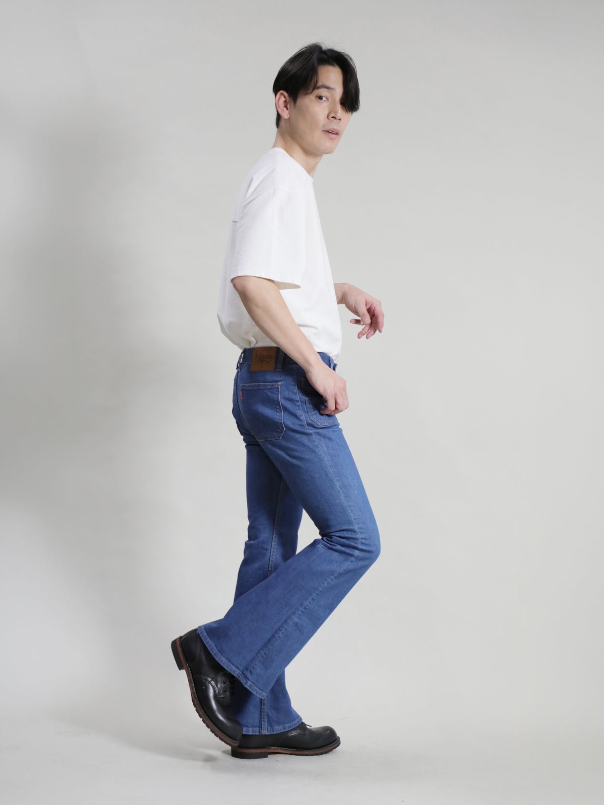 12.5oz Patch Pocket Bell Bottom Jeans 1970s Revival Model Retro Bleached Color/Unisex