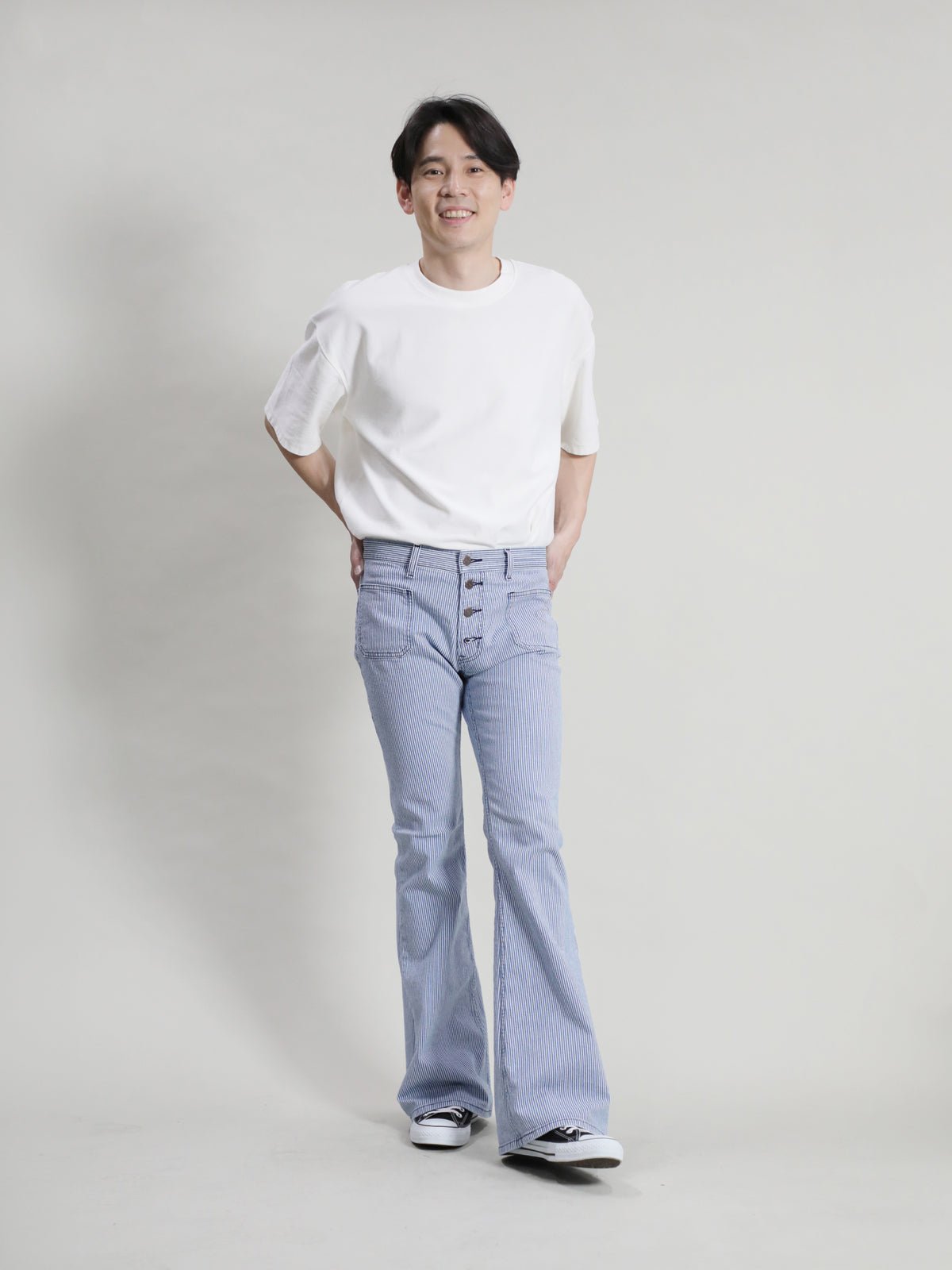Patch Poke Hickory Bell Bottom Jeans 1970s Revival Model Bleach Color/Unisex