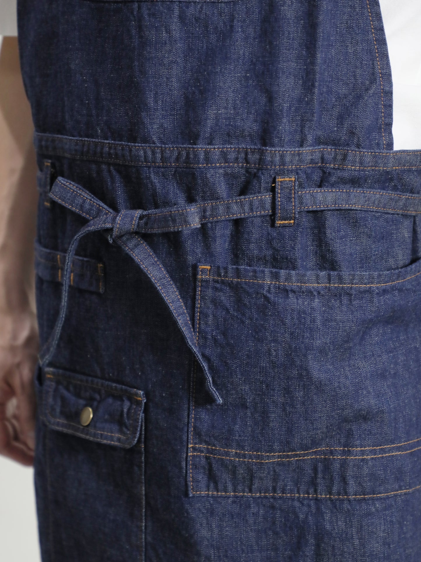2WAY Denim Apron Zimbabwe Yarn x Okayama Weave Denim [10oz] Bleached Color/Indigo Color Unisex